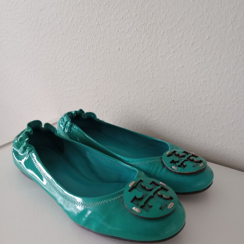 Tory Burch Teal Patent Leather Flats Size 7.5
